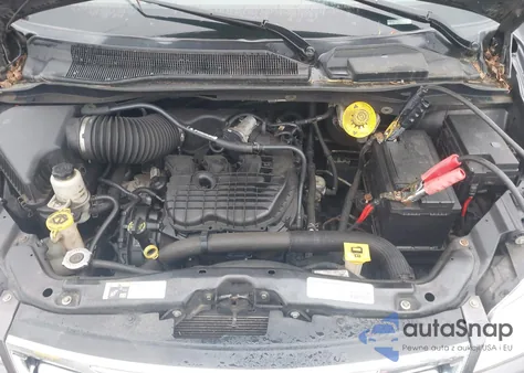 2015 Chrysler Town & Country Touring z USA, uszkodzony, nr VIN 2C4RC1BG0FR526139